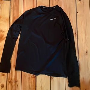 Mens medium thin long sleeve nike